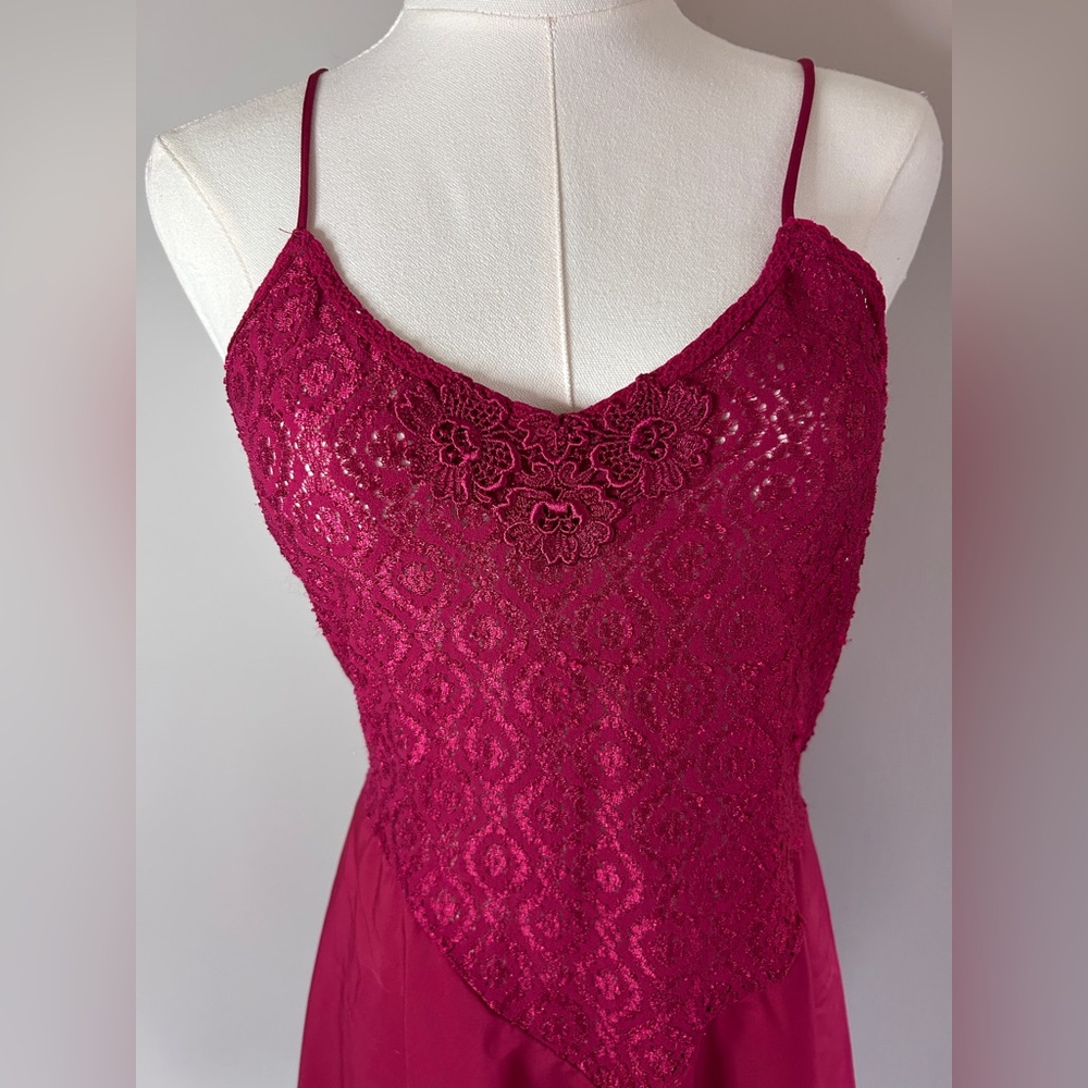 VINTAGE VAL MODE 90s Romantic Lace Basque Waist Red Slip Dress Valentines Size S - Picture 4 of 15